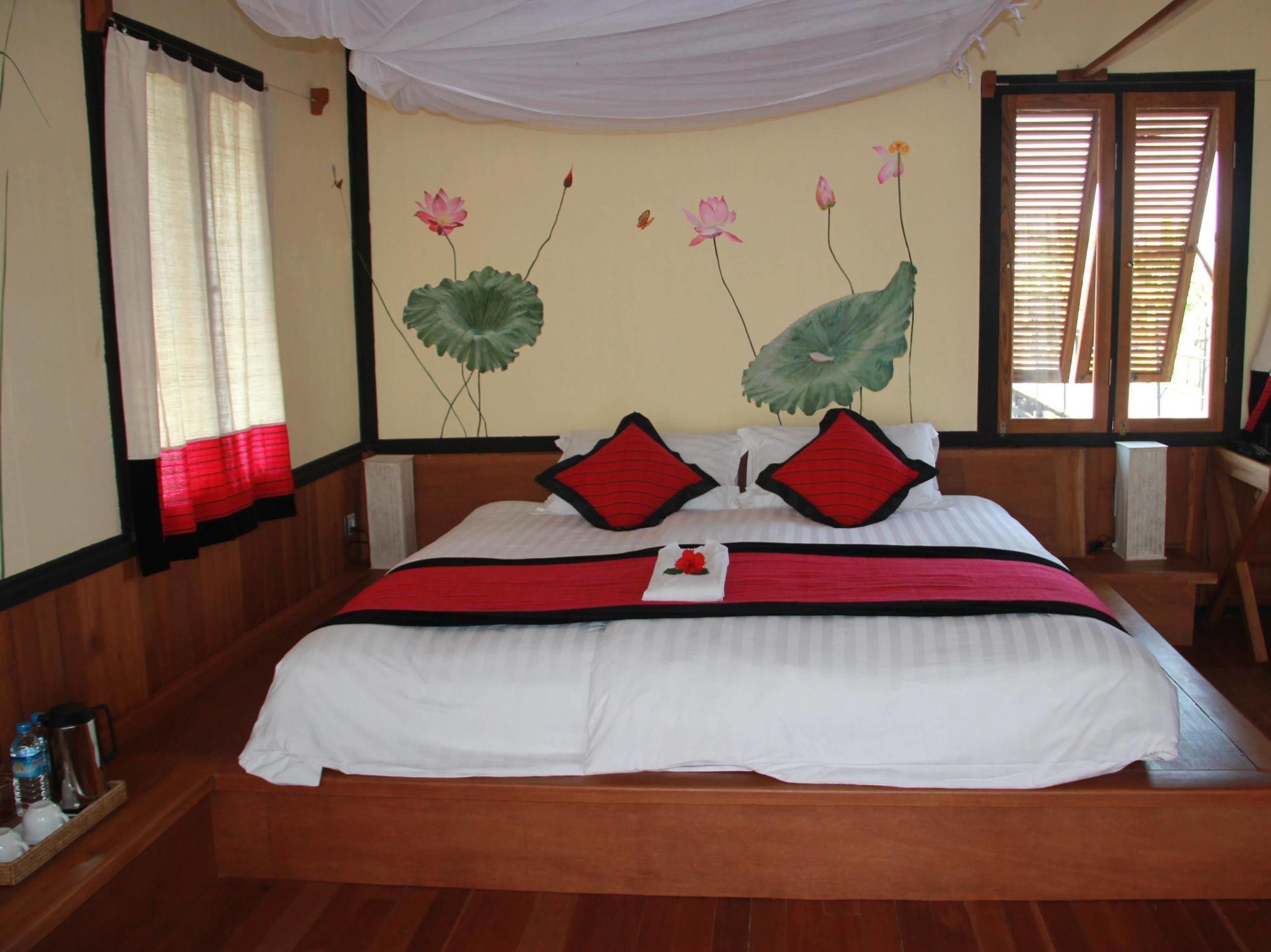 Inle Heritage Stilt Houses Ywama Exterior photo
